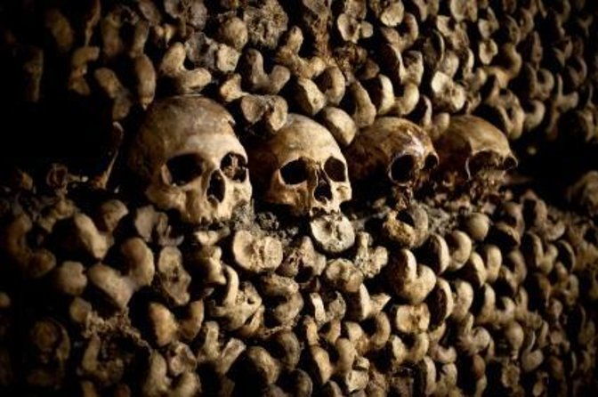 catacombs-of-paris-semi-private-vip-restricted-access-tour