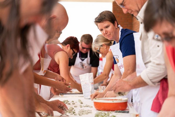 cesarine-small-group-pasta-and-tiramisu-class-in-varenna