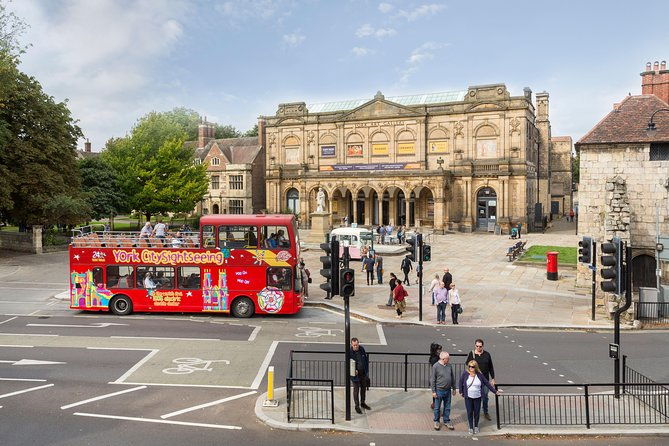 city-sightseeing-york-hop-on-hop-off-bus-tour