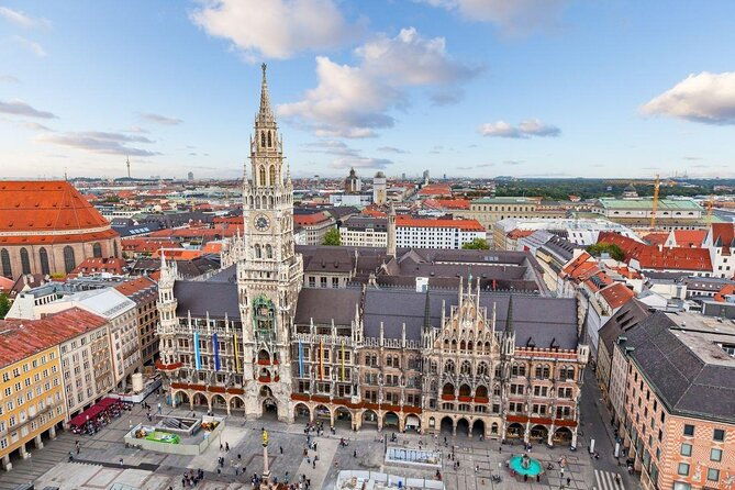 city-walk-english-garden-and-colorful-history-culture-in-the-city-center