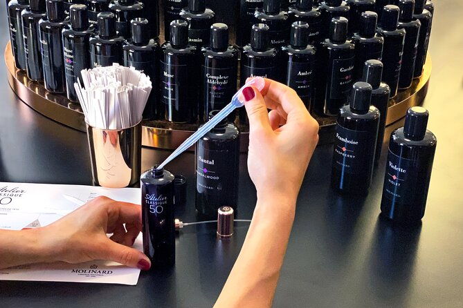 classical-perfume-workshop-in-nice