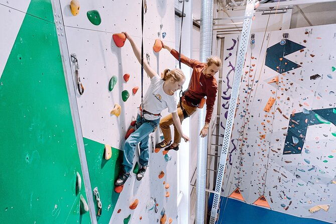 climbing-in-morkvedhallen-climbing-center