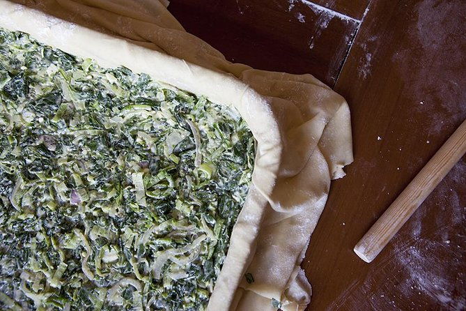 cooking-class-in-athens-learn-the-art-of-phyllo-with-christina