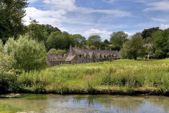 cotswolds-village-private-car-tour-and-photoshoot