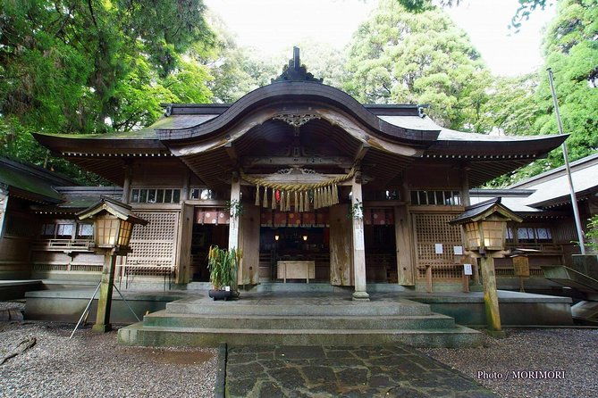 day-trip-to-mythical-takachiho-from-fukuoka-by-private-minibus