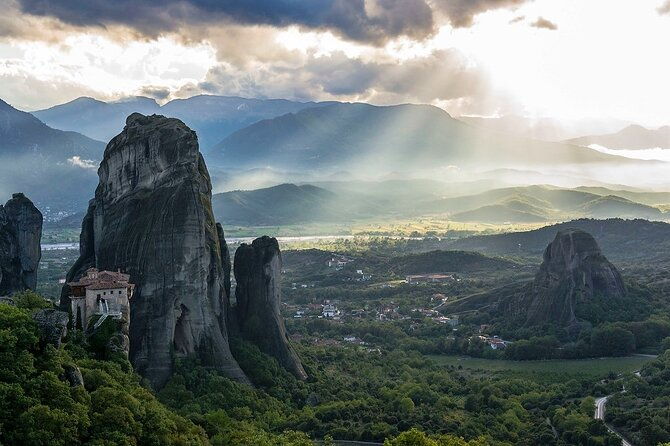 delphi-and-meteora-private-day-trip-from-athens-including-dinner