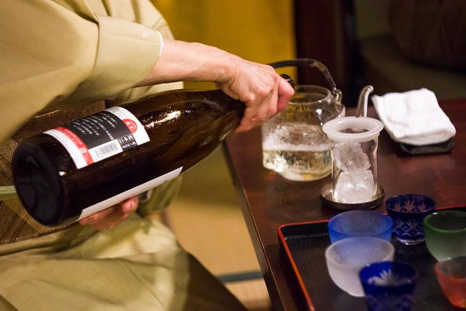 drinks-with-geisha