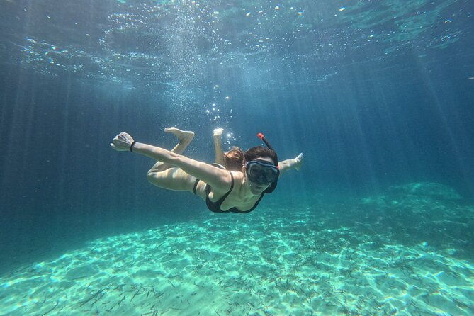 enchanting-semi-private-kayaking-tours-in-milos