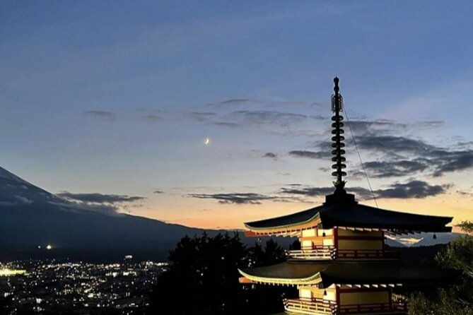 english-guided-mt-fuji-and-lake-kawaguchi-group-tour