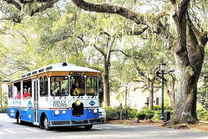 explore-savannah-sightseeing-trolley-tour-with-bonus-unlimited-shuttle-service