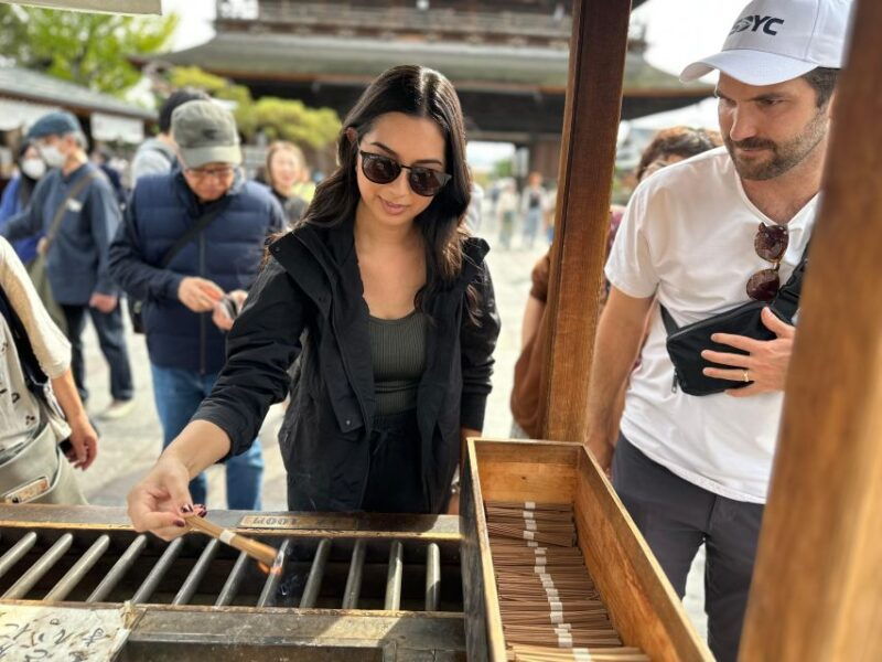 food-cultural-walking-tour-around-zenkoji-temple-in-nagano