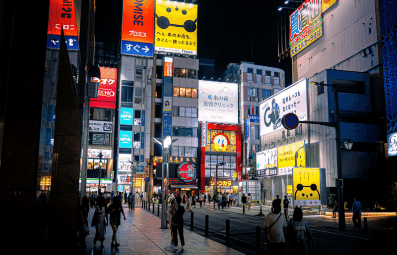 fukuoka-night-shrines-street-vibes-shopping-river-lights