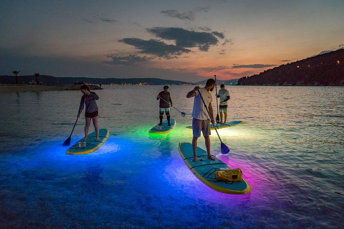 glowing-stand-up-paddle-experience-in-split