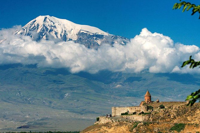 group-tour-khor-virap-noravank-tatev-monasteries-wayback-on-ropeway