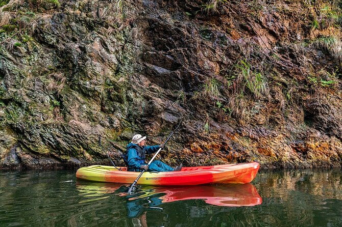 guided-kayak-tour-unveiling-the-history-of-the-lake-suigetsuko
