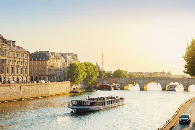 guided-paris-small-group-tour-from-london-with-seine-lunch-cruise