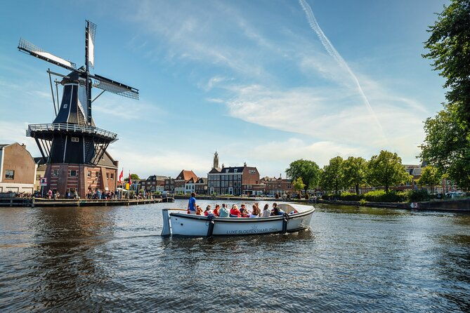 haarlem-open-canal-tour-with-a-real-live-guide