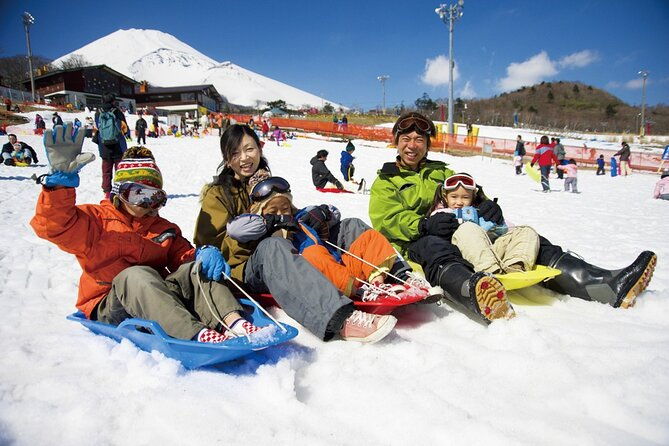 hakone-pirate-ship-owakudani-ropeway-fuji-2nd-station-snow-sledding-day-trip