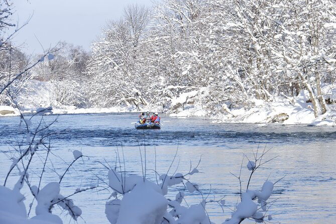 half-day-snow-view-rafting-in-niseko