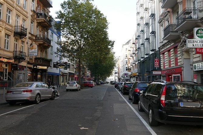 hamburg-reeperbahn-small-group-walking-tour