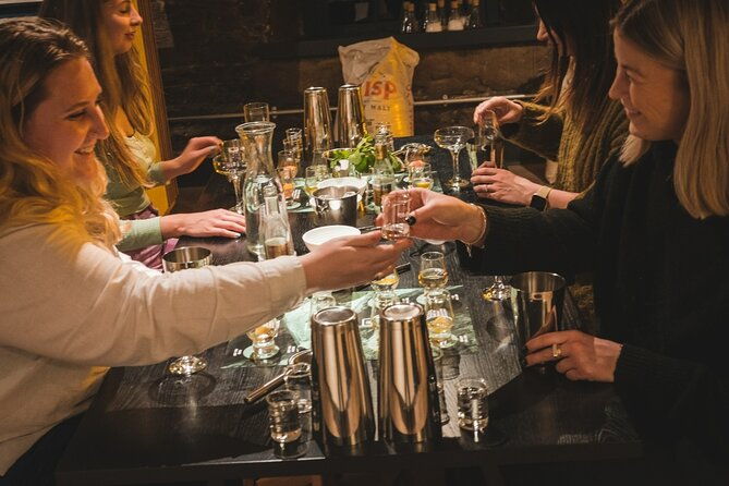 holyrood-distillery-gin-tasting-and-cocktail-making-experience