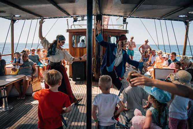 jolly-roger-boat-cruise-from-paphos
