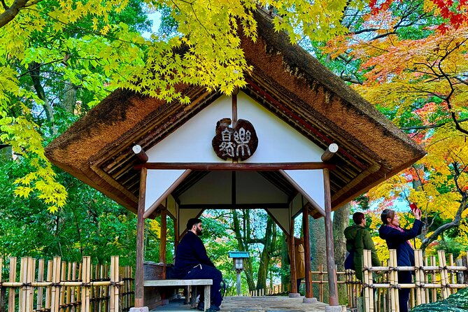 kanazawa-half-day-private-tour-castle-garden-geisha-district