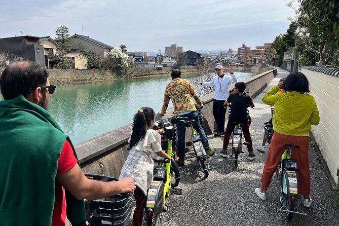 kanazawa-ninja-temple-half-day-tour-e-bike-tour
