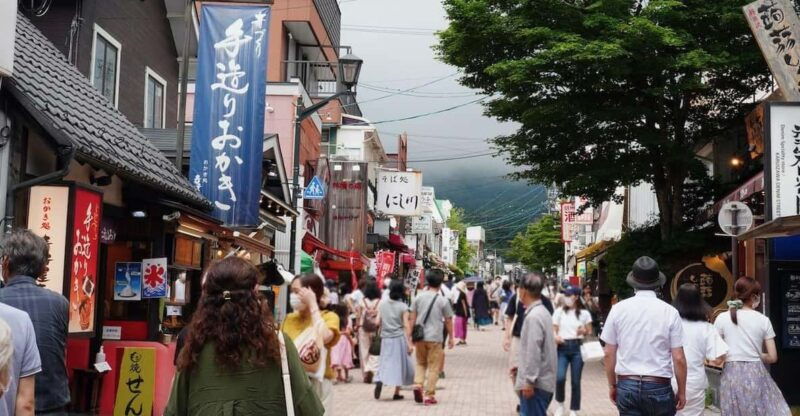 karuizawa-food-walking-tour-in-nagano