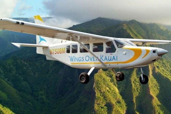 kauai-deluxe-sightseeing-flight