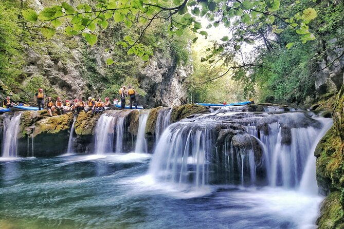 kayaking-at-the-mreznica-canyon