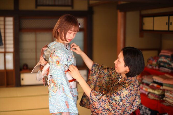 kimono-and-calligraphy-experience-in-miyajima