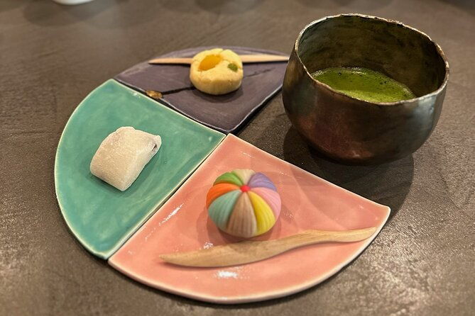 kimono-tea-experience-and-handcraft-bonsai-in-hakone-gora