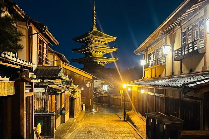 kyoto-learn-geisha-culture-stroll-scenic-streets-of-gion-2