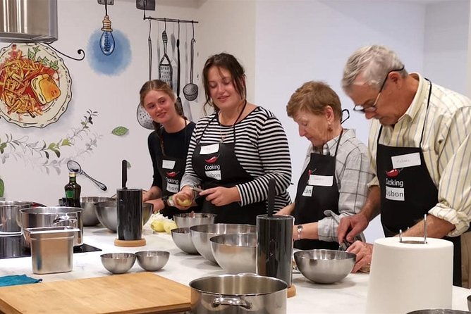lisbon-portuguese-cooking-class-with-3-course-dinner