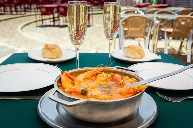 lisbon-small-group-walking-tour-wine-seafood-lunch-ferry-ride