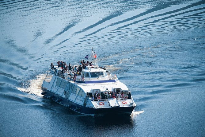 loch-ness-1-hour-cruise-with-urquhart-castle-views