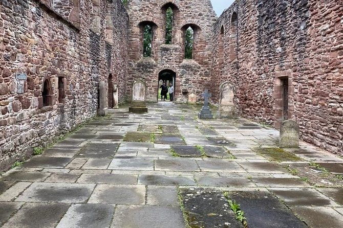 loch-nessculloden-battlefieldcawdor-castle-much-more-from-inverness-city