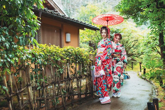 long-sleeved-furisode-kimono-experience-in-kyoto