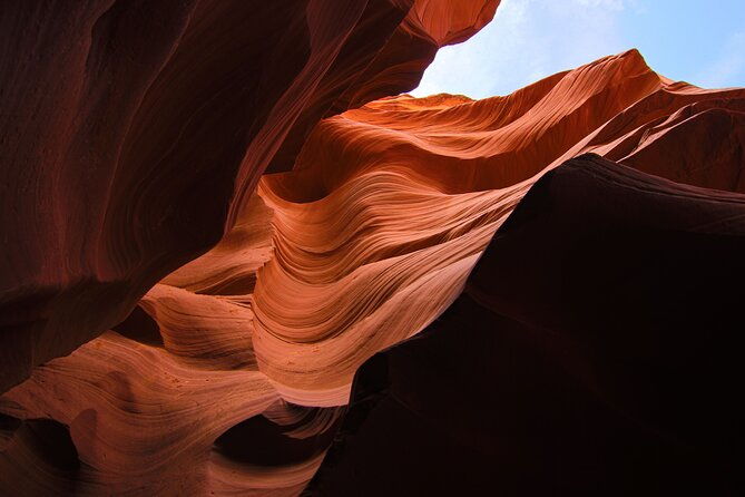lower-antelope-canyon-hiking-tour