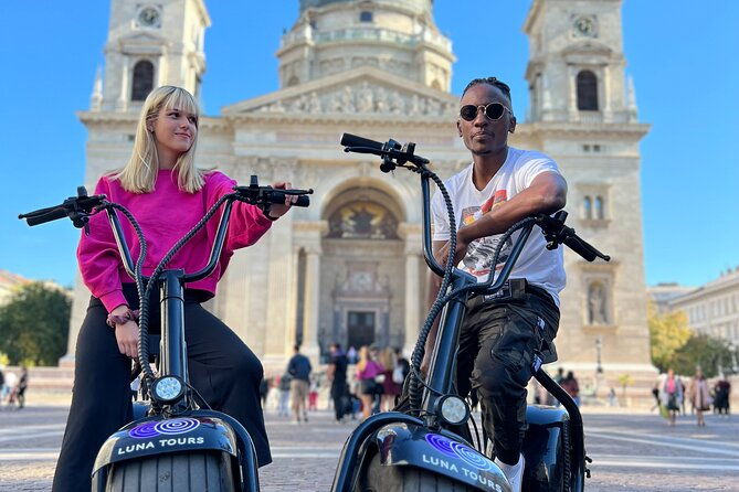 luna-e-scooter-rent-for-sightseeing-in-budapest