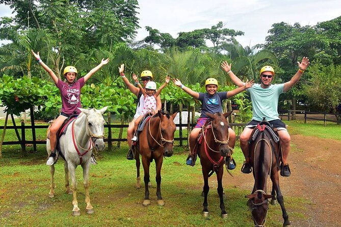marmaris-half-day-horse-riding-through-the-rivers-and-mountains