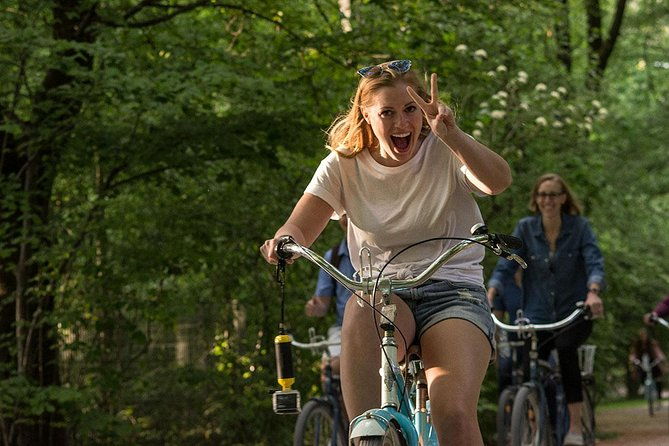 mini-classic-bike-tour-incl-beer-garden-stop-4pm