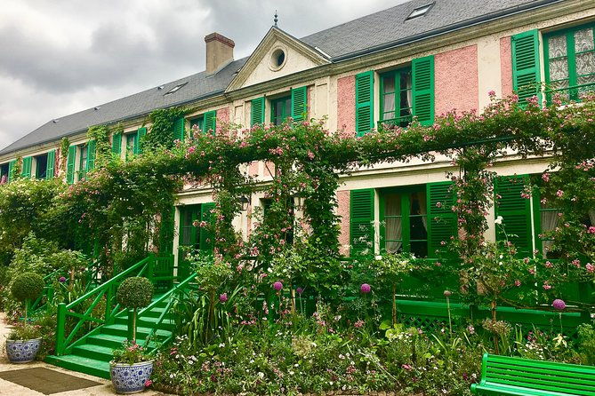 monets-gardens-house-with-art-historian-private-giverny-tour-from-paris