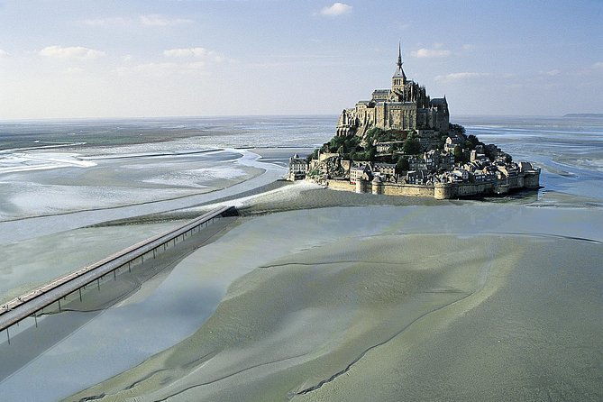 mont-saint-michel-experience-shuttle-service-from-bayeux