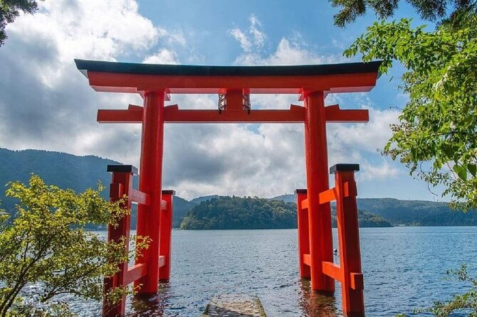 mt-fuji-hakone-ropeway-and-oshino-hakkai-day-tour
