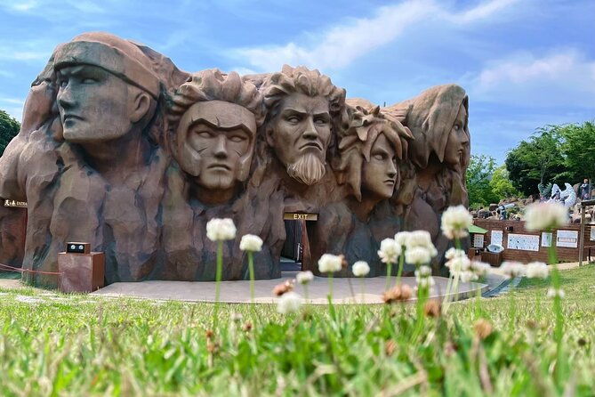 naruto-boruto-at-nijigen-no-mori-park-entry-bus-transportation