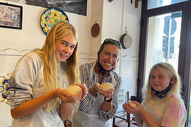 neapolitan-pizza-making-class