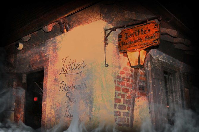 new-orleans-historic-haunted-bar-crawl