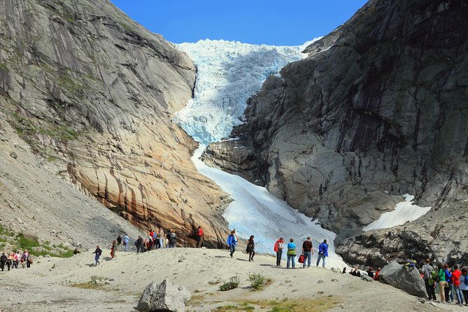 olden-shore-excursion-the-amazing-briksdal-glacier